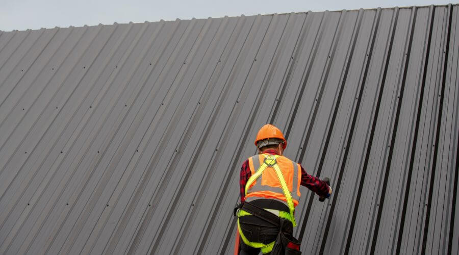 Professional metal roof installation services in Vaughan, MS